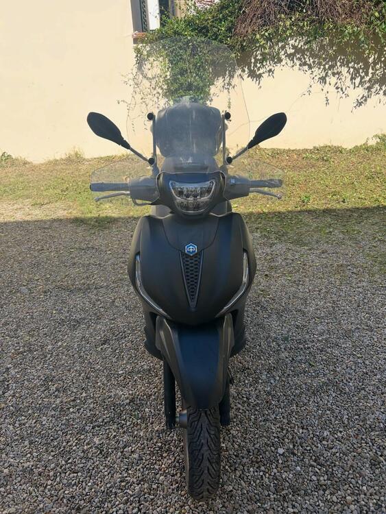 Piaggio Beverly 300 S ABS-ASR (2021 - 25) (2)