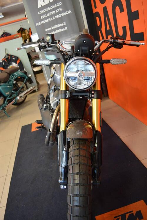 Royal Enfield Bear 650 (2025) (5)