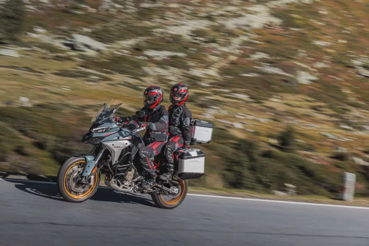 Ducati Multistrada V4 Rally 2026: sospensioni intelligenti, evoluzione elettronica e sicurezza [VIDEO & GALLERY] (12)