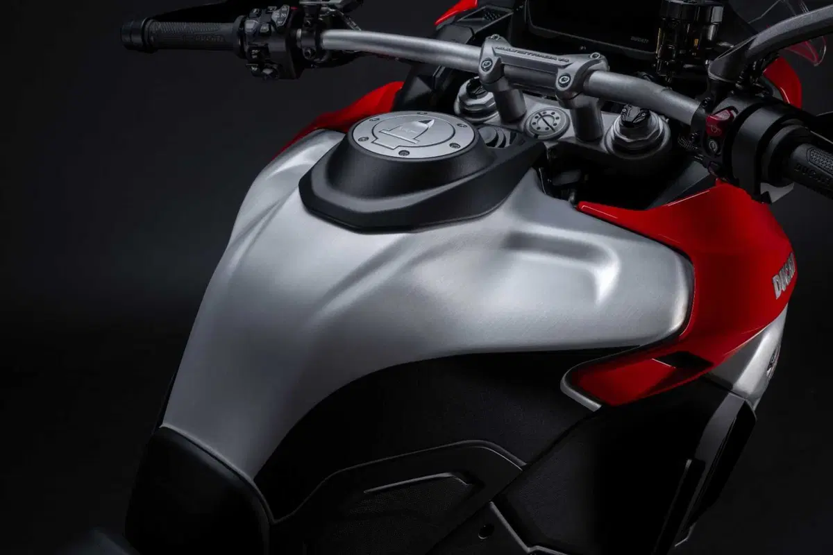 Ducati Multistrada V4 Rally 2026: sospensioni intelligenti, evoluzione elettronica e sicurezza [VIDEO & GALLERY] (59)