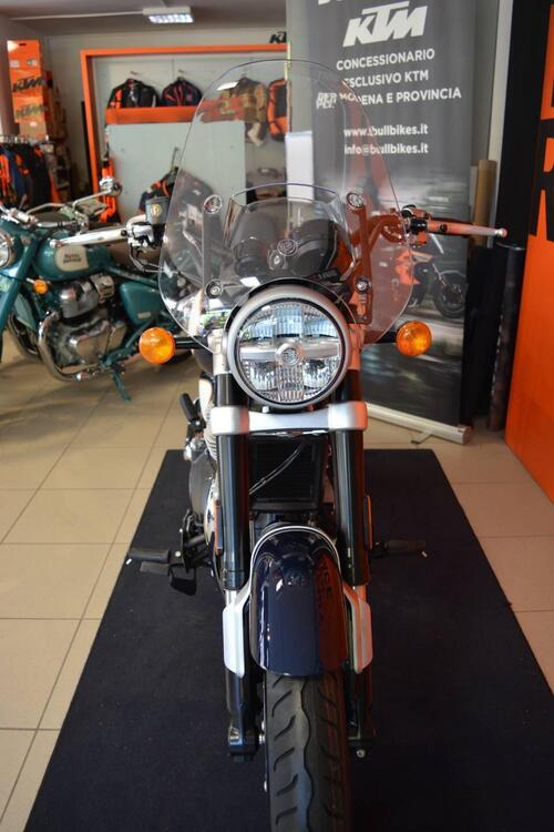 Royal Enfield Super Meteor 650 (2023 - 25) (5)
