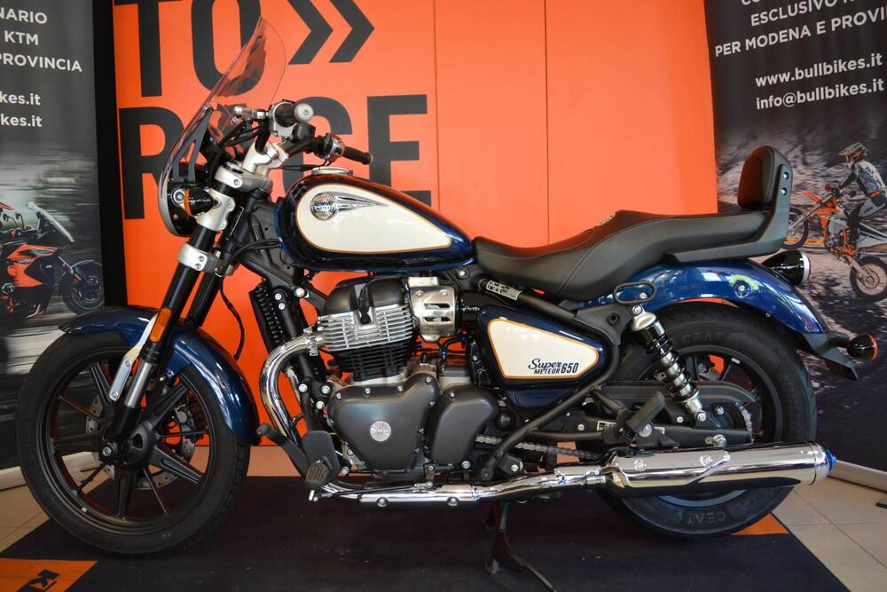 Royal Enfield Super Meteor 650 (2023 - 25) (2)