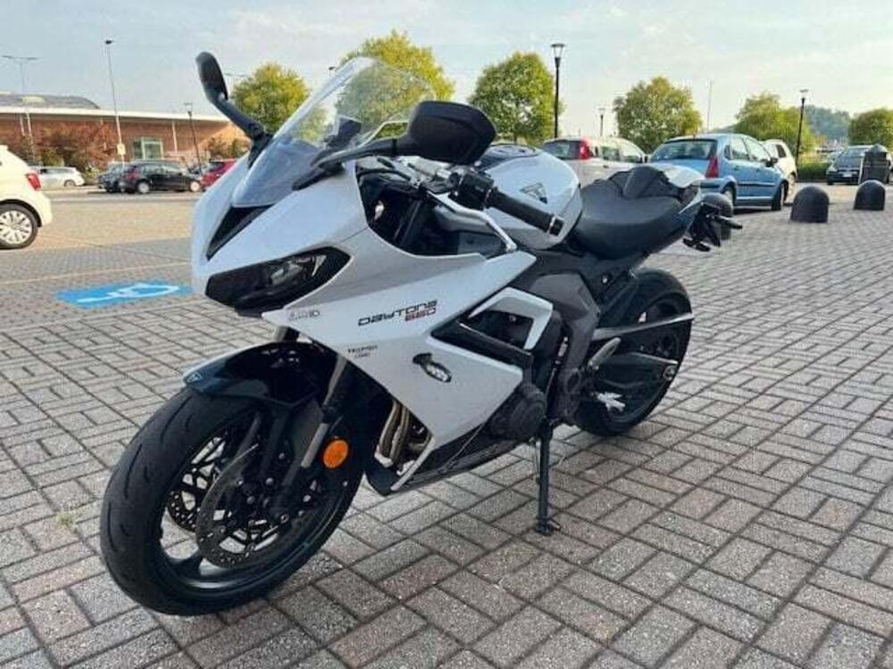 Triumph Daytona 660 (2024 - 25) (2)