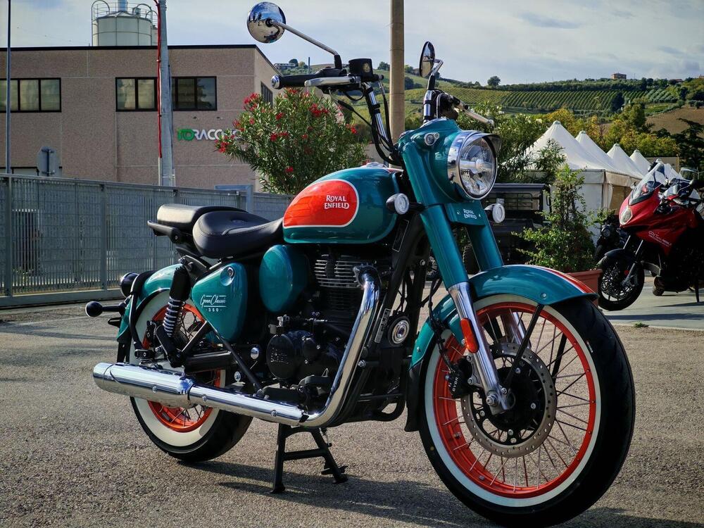 Royal Enfield Classic 350 (2021 - 25) (5)