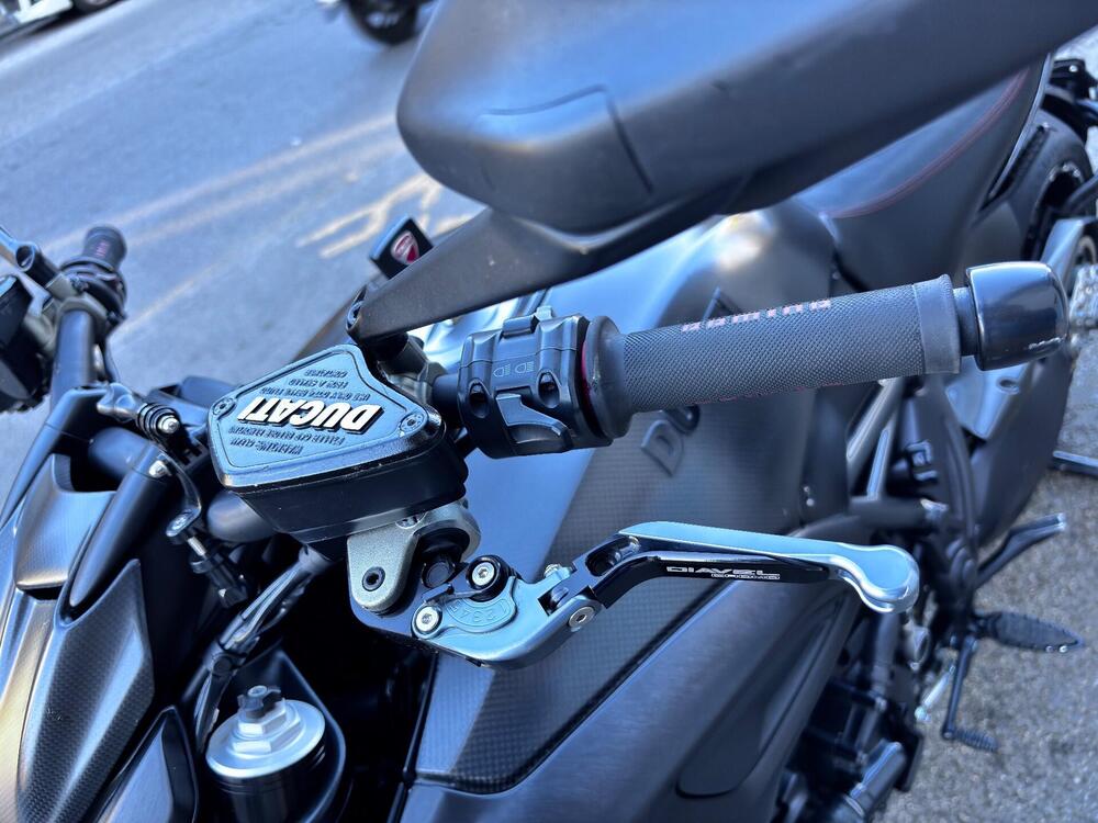 Ducati Diavel 1200 (2014 - 16) (4)