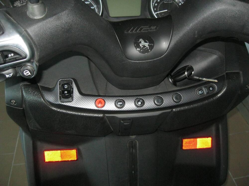 Piaggio Mp3 500 ABS Hpe Sport Advanced (2021 - 23) (5)