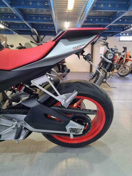 Aprilia Tuono 660 (2021 - 25) (2)