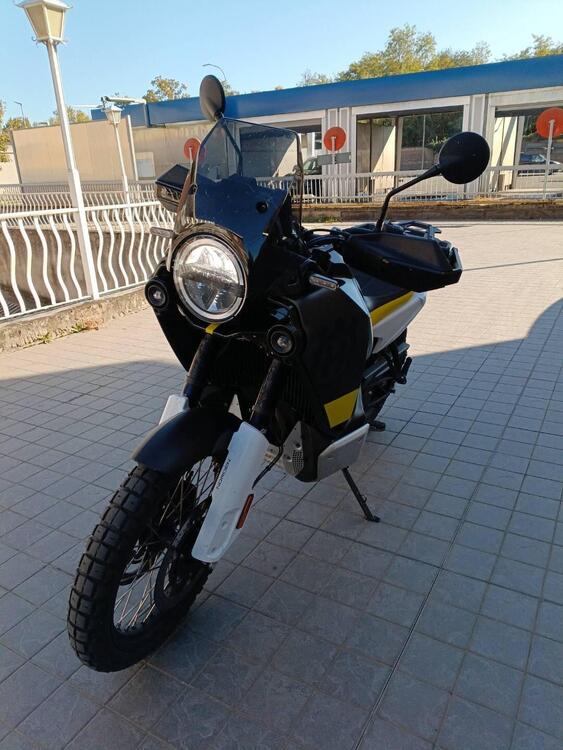 Husqvarna Norden 901 (2022 - 25)