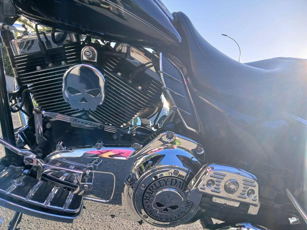 Harley-Davidson 1690 Road King (2008 - 09) - FLHR