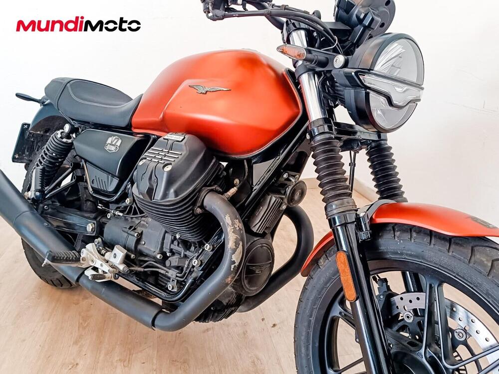 Moto Guzzi V7 Stone Centenario (2021 - 22) (5)