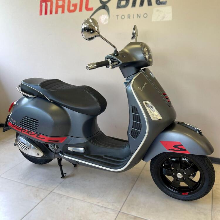 Vespa GTS 300 Super (2017 - 18)