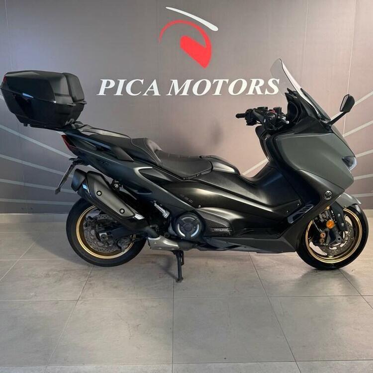 Yamaha T-Max 560 Tech Max (2021)