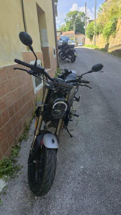 Benelli Leoncino 125 (2022 - 25) (2)