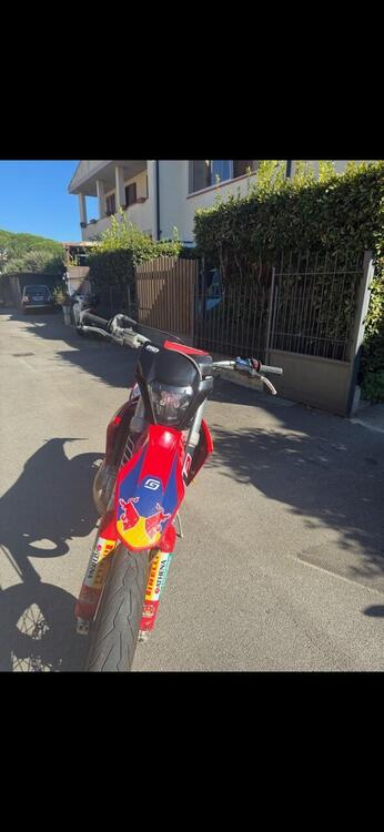 GASGAS MC 125 (2022) (3)