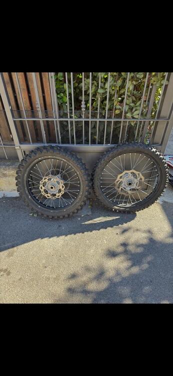 GASGAS MC 125 (2022) (5)