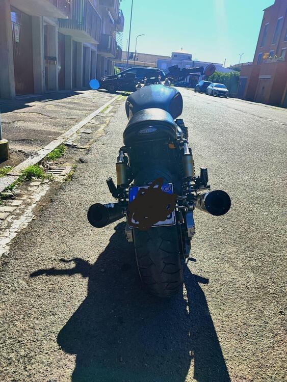 Yamaha XJR 1300 (1999 - 02) (4)