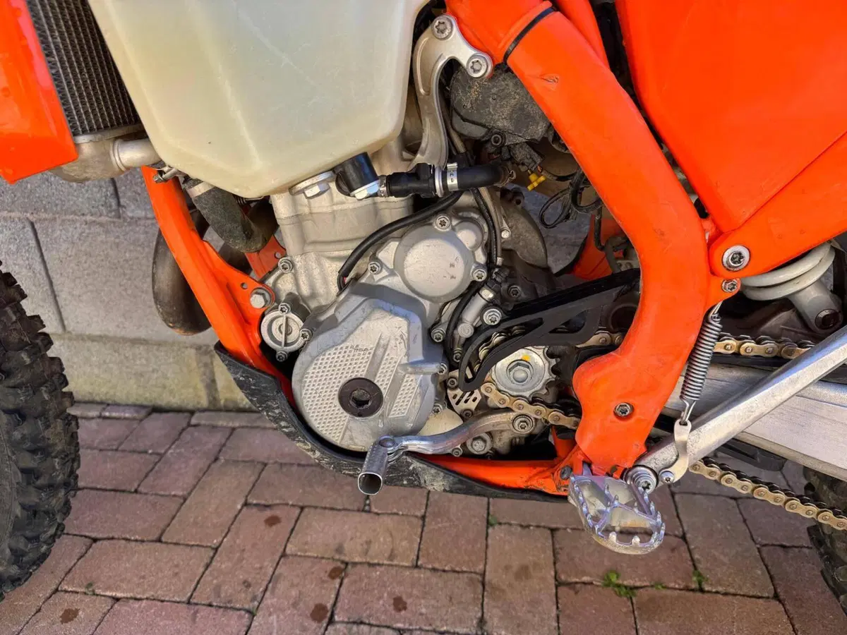 KTM 250 EXC-F (2023) (3)