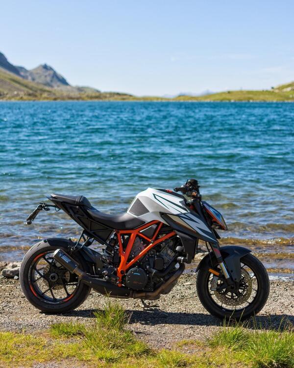 KTM 1290 Super Duke R (2019)