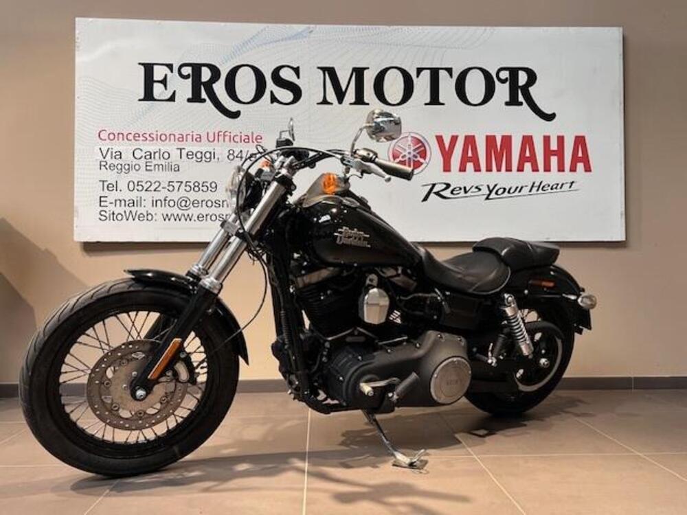 Harley-Davidson 1690 Street Bob Special (2015 - 16) - FXDB (2)