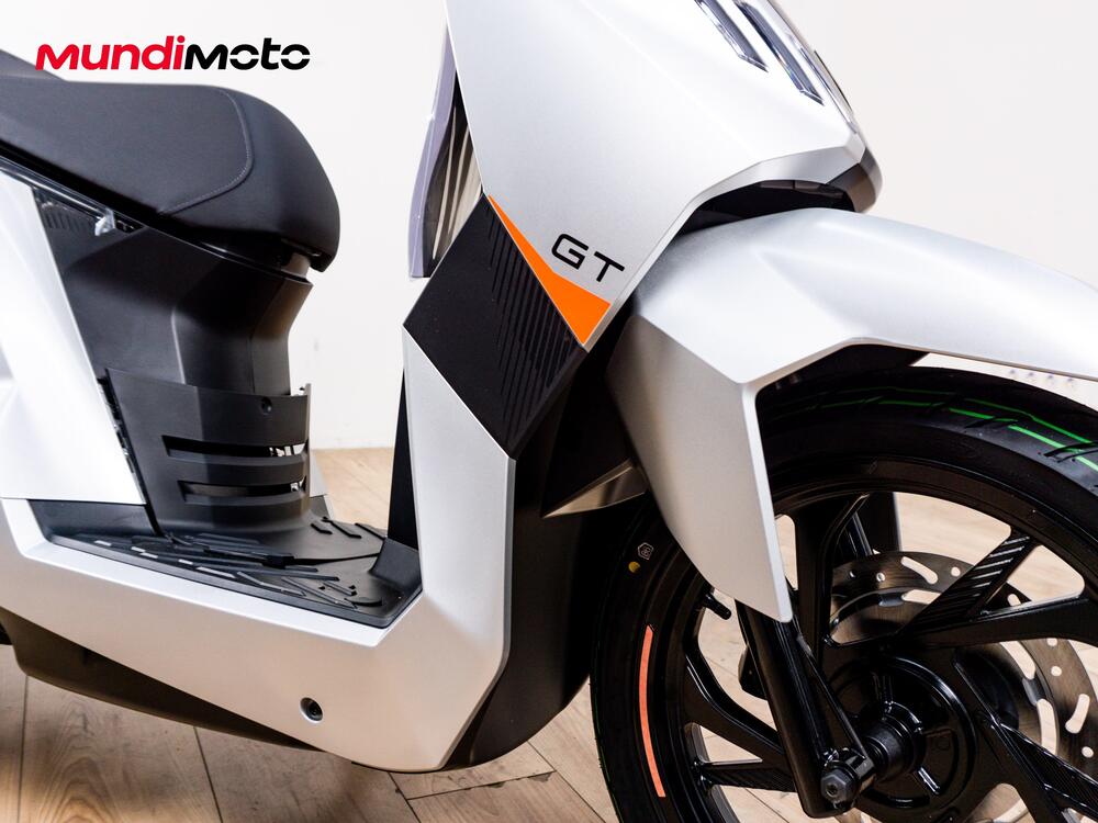 Peugeot Tweet 125 FL GT (2025) (5)