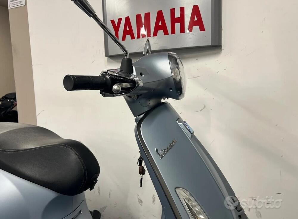 Vespa GTS 125 (2021 - 24) (2)