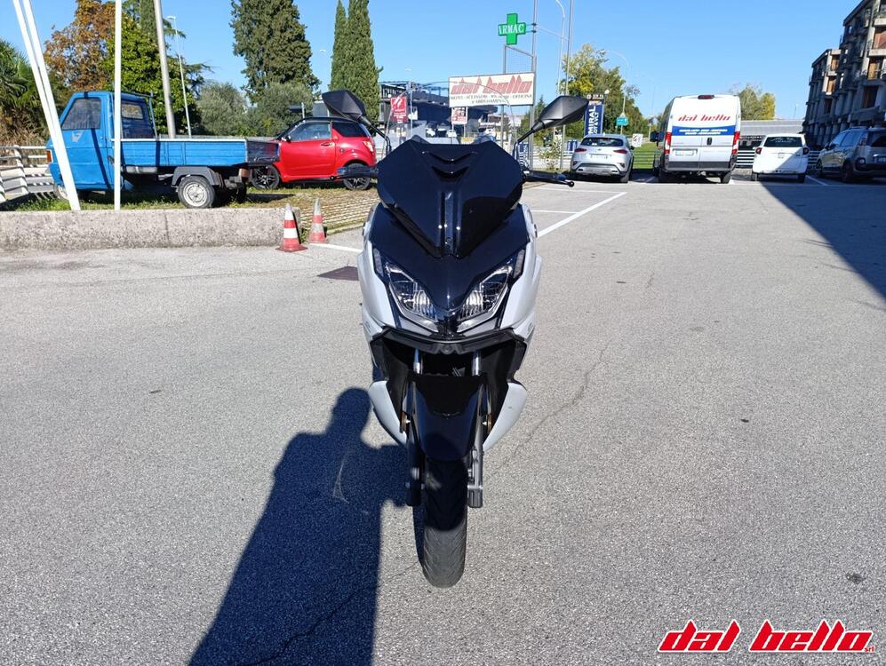 QJ Motor MTX 300 (2025) (2)