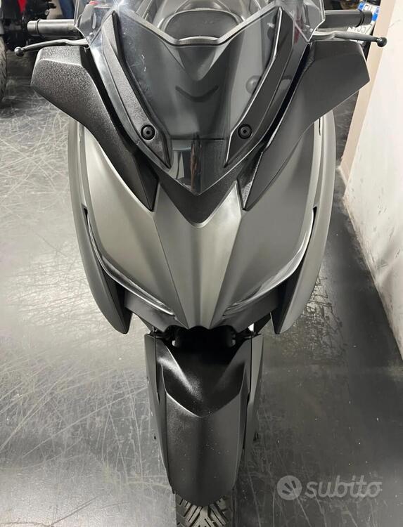 Yamaha X-Max 300 Tech Max (2020) (3)