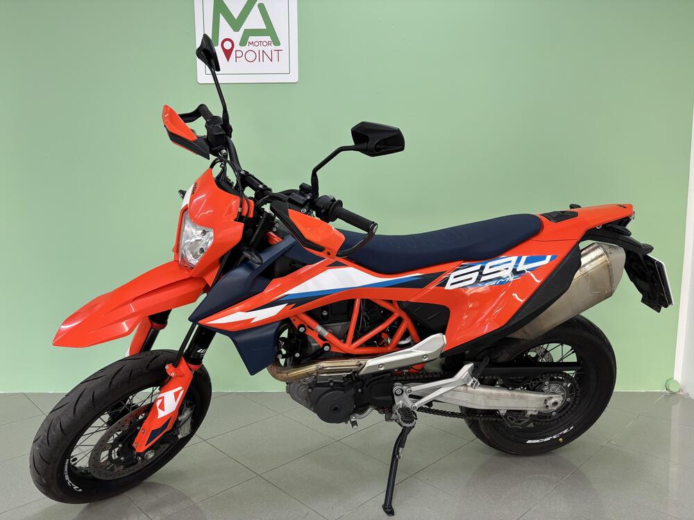KTM 690 SMC R (2023 - 25) (2)