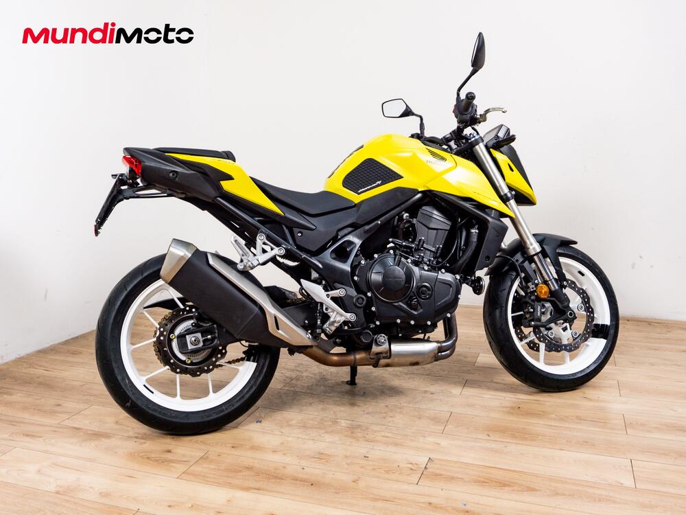 Honda CB 750 Hornet (2025) (3)