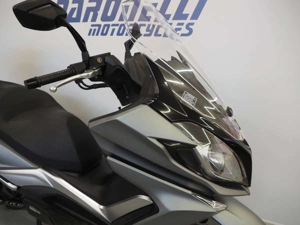 Kymco Downtown 350i TCS (2021 - 25) (5)