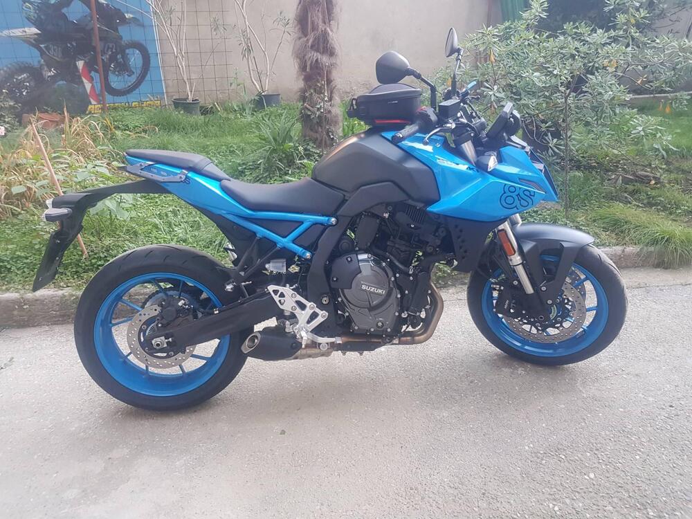 Suzuki GSX-8S (2023 - 24)