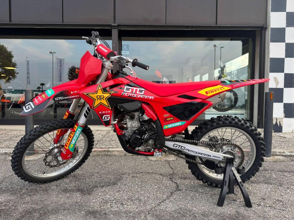 GASGAS MC 250 F (2025) (2)