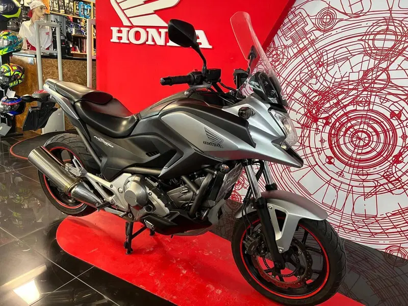 Honda NC700X DCT ABS (2011 - 13) (2)