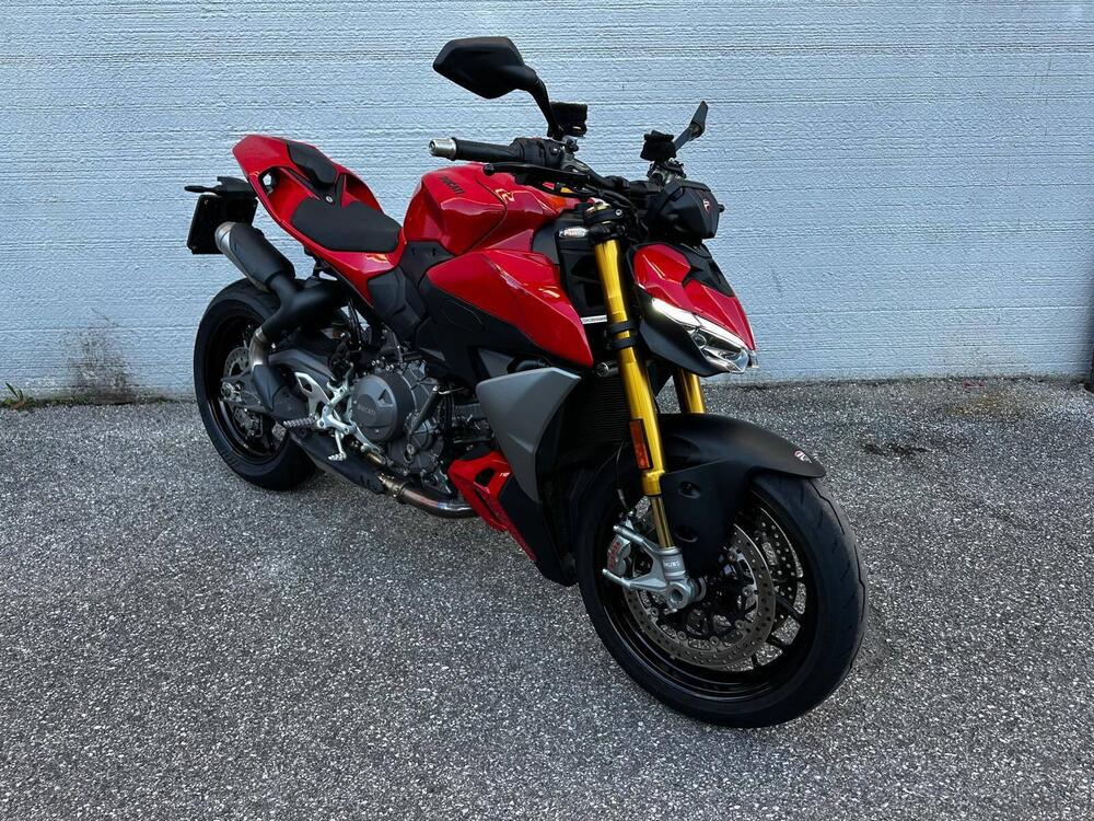 Ducati Streetfighter V2 S (2025) (2)
