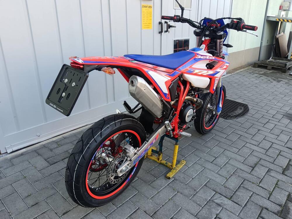 Betamotor RR 125 4T Motard R (2025) (5)