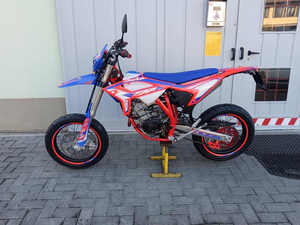 Betamotor RR 125 4T Motard R (2025) (2)