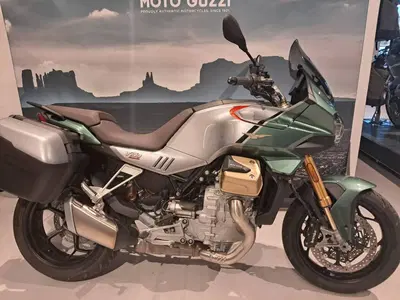 Moto Guzzi V100 Mandello S (2025 - 26) usata