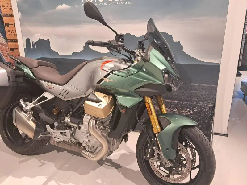 Moto Guzzi V100 Mandello S (2025 - 26) (2)