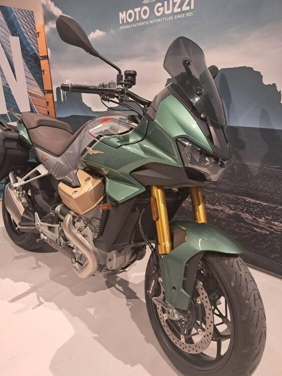 Moto Guzzi V100 Mandello S (2025) (3)