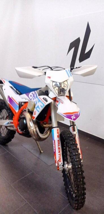 KTM 250 EXC TBI Six Days (2024) (2)
