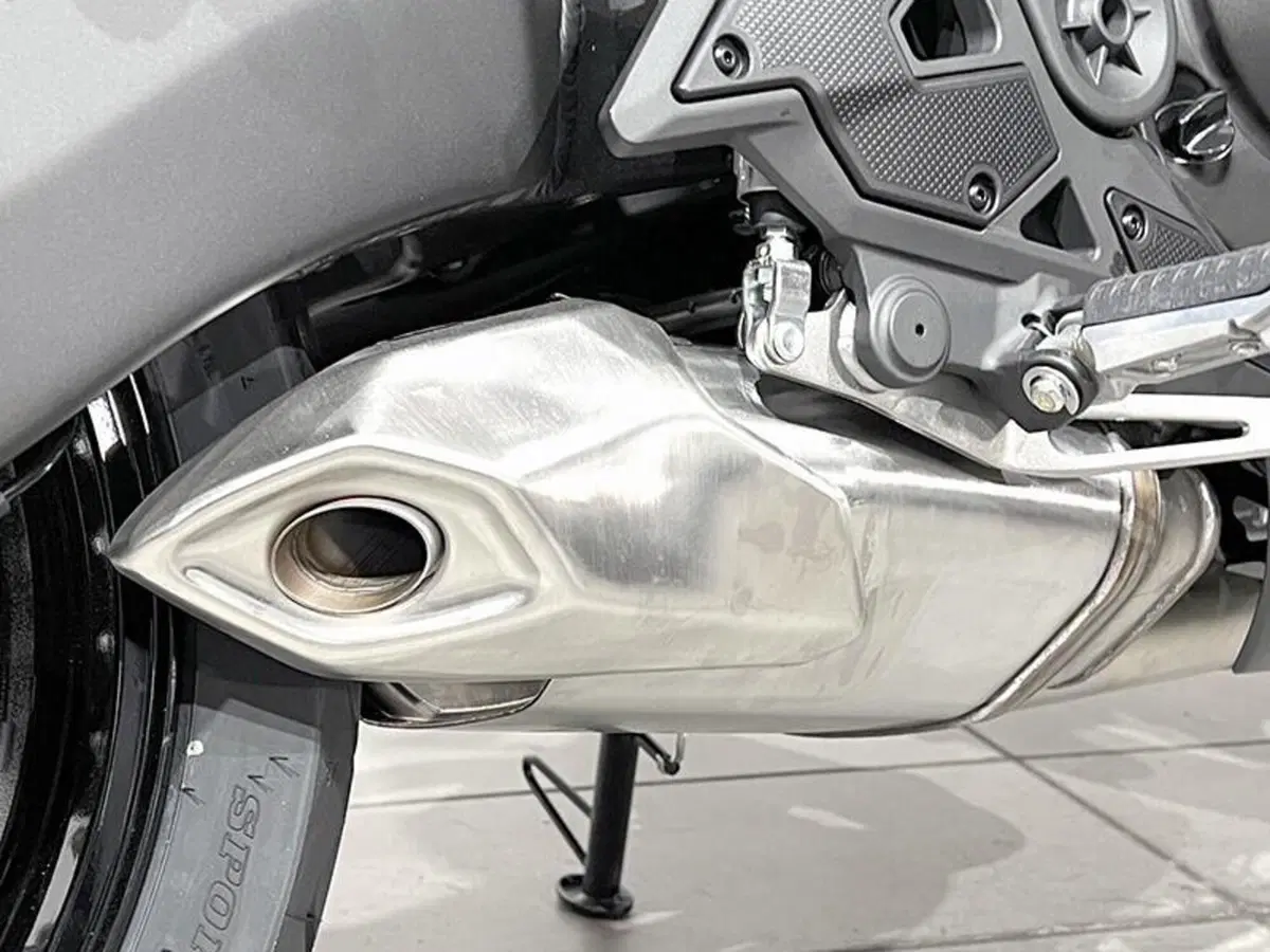 Kawasaki Versys 650 (2025 - 26) (3)