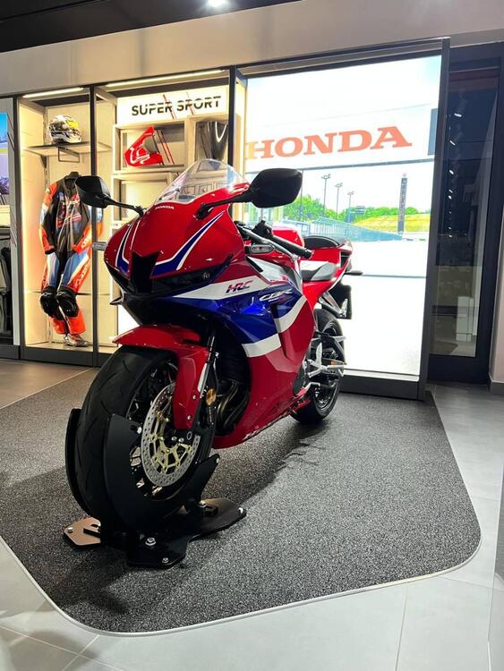 Honda CBR 600 RR (2024 - 25)