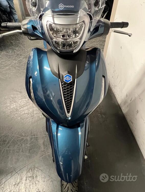 Piaggio Beverly 400 ABS-ASR (2021 - 24) (3)