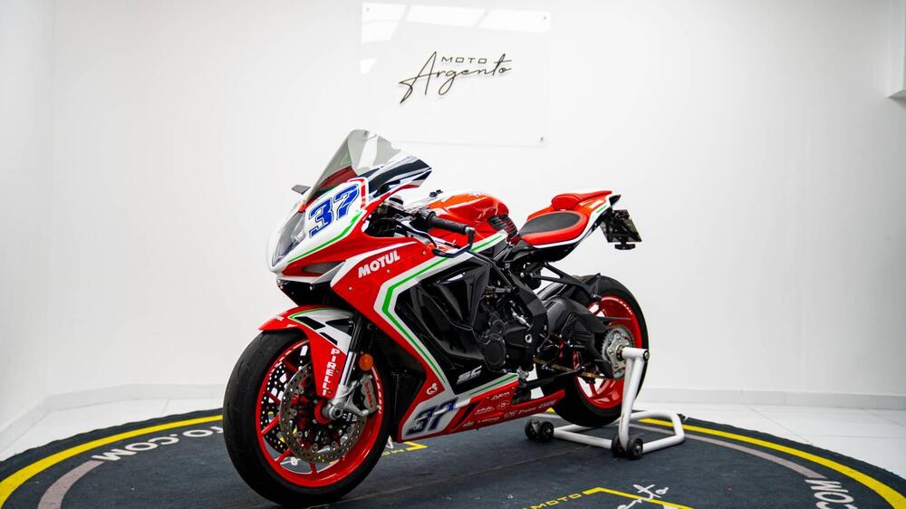 MV Agusta F3 675 RC (2019) (4)