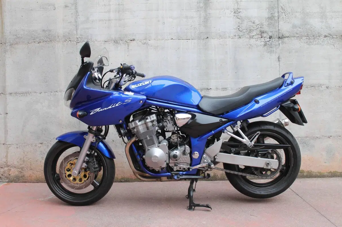 Suzuki GSF  600 Bandit S (3)