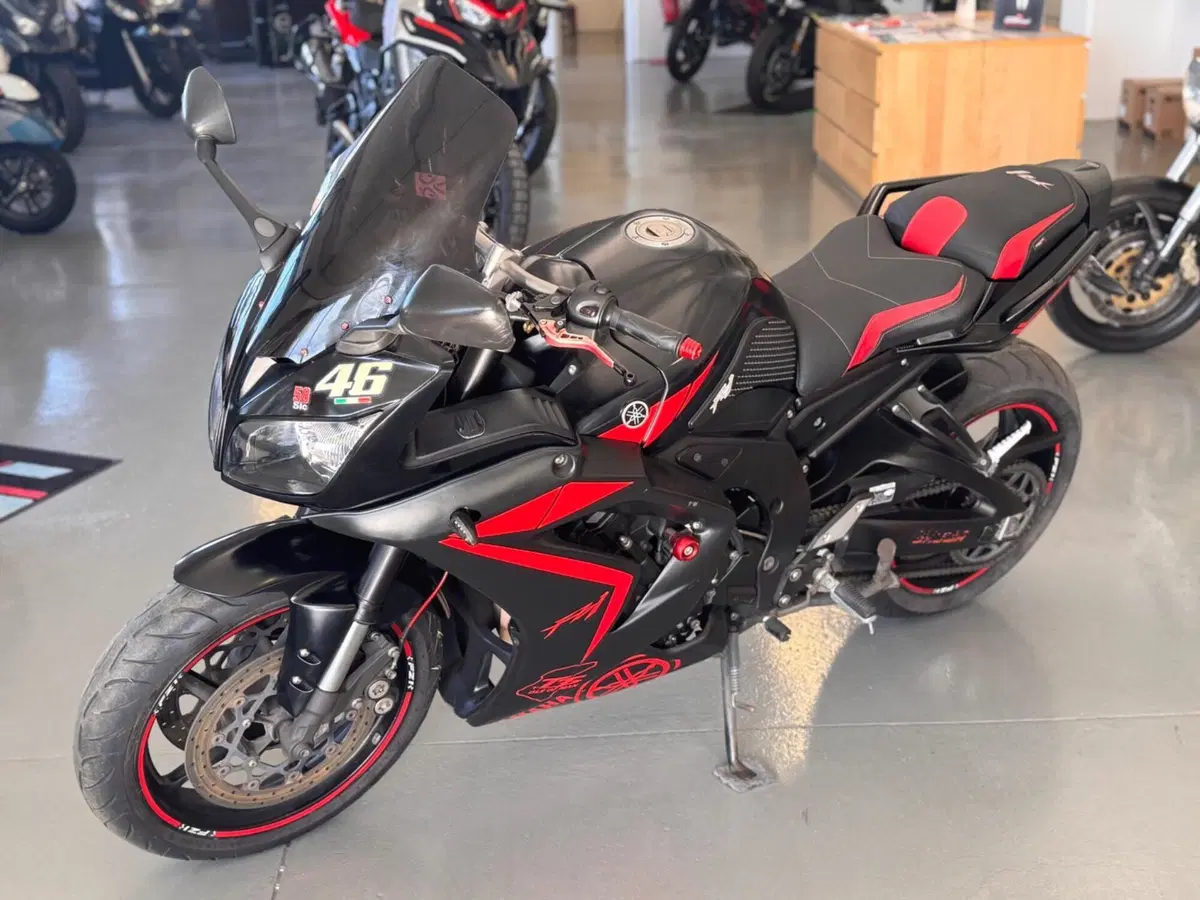 Yamaha FZ1 Fazer (2006 - 16)