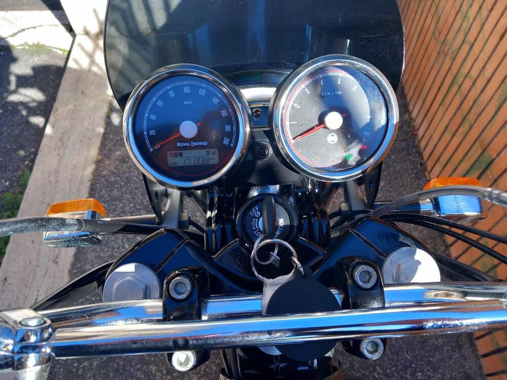 Royal Enfield Interceptor 650 Chrome (2020) (4)