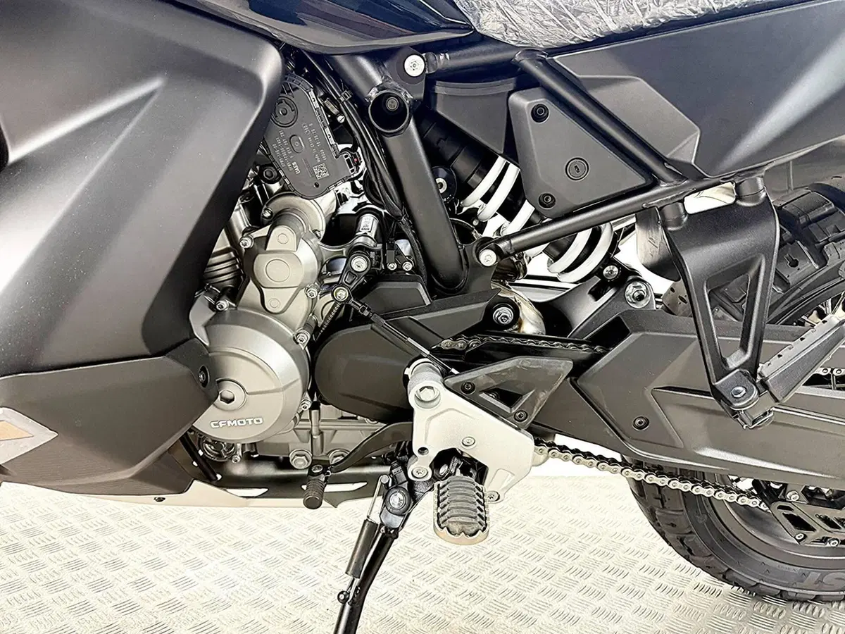 CFMOTO 800MT-X Low Seat (2025 - 26) (13)