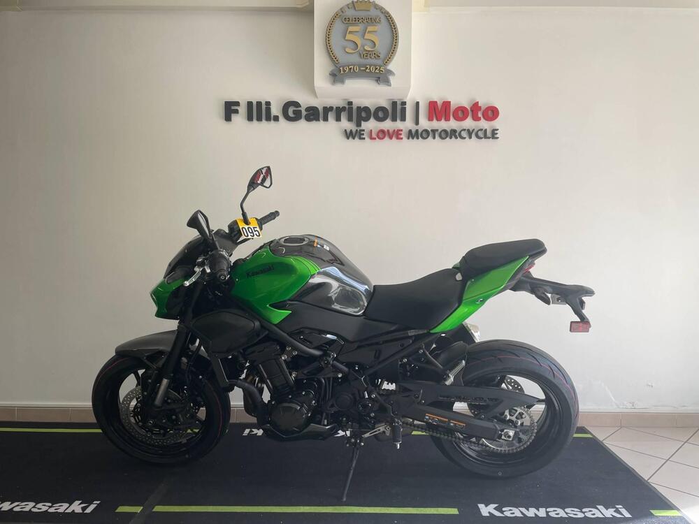 Kawasaki Z 900 (2025 - 26)