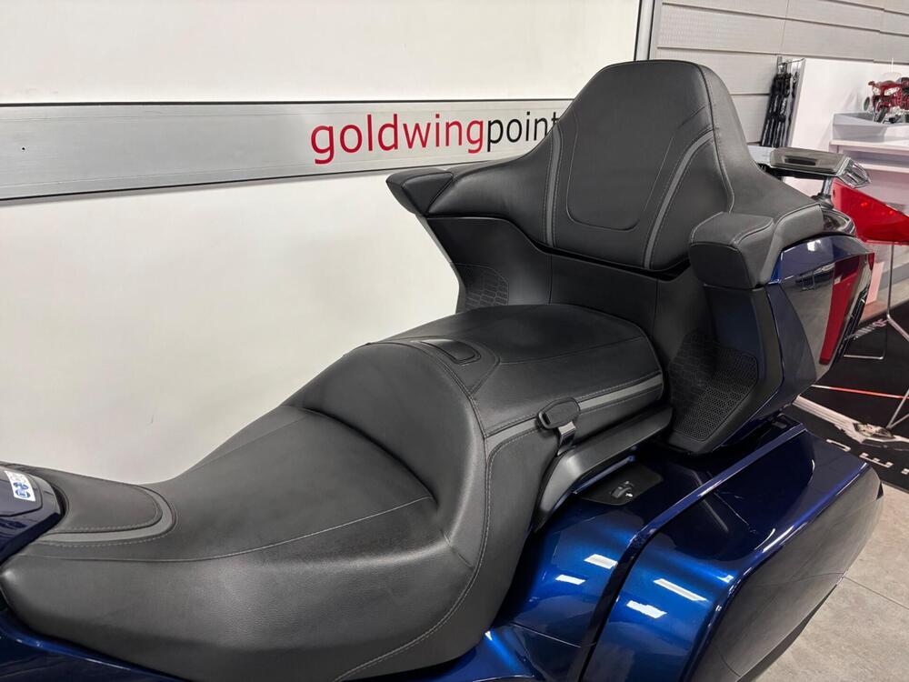 Honda GL 1800 Gold Wing Tour DTC (2018 - 20) (3)